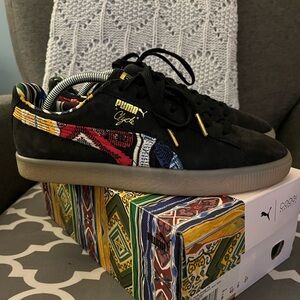 PUMA Clyde x Coogi collaboration men’s shoes size 9. With original box.